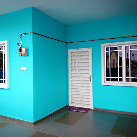 Azure Sky Homestay Kuala Selangor Exterior photo